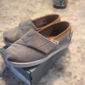 TOMS classic shoes, toddler size 9